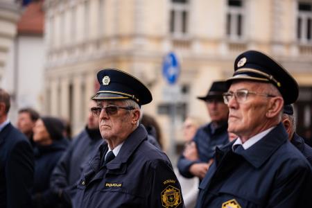 Polaganje cvetja k spomeniku Rudolfa Maistra (30)
